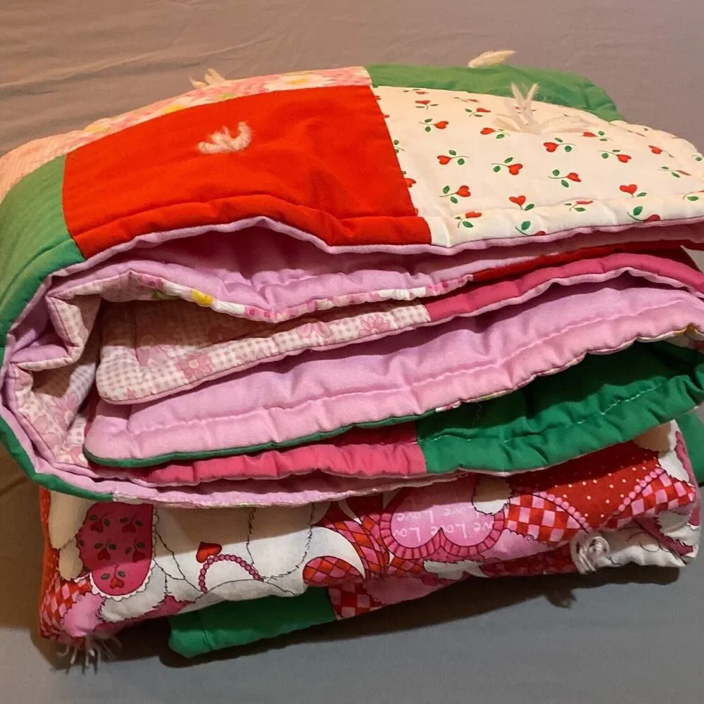 VTG Patchwork Lap Quilt Baby Crib Blanket Kittens Cats Heart Tie Grannycore Gift